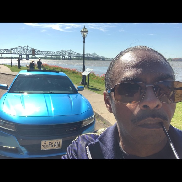 Meet your Posher, Troy - Picture 1 of 1